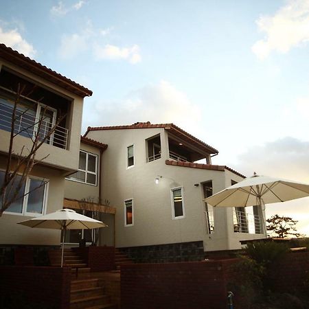 Jeju Lake Pension Exterior foto