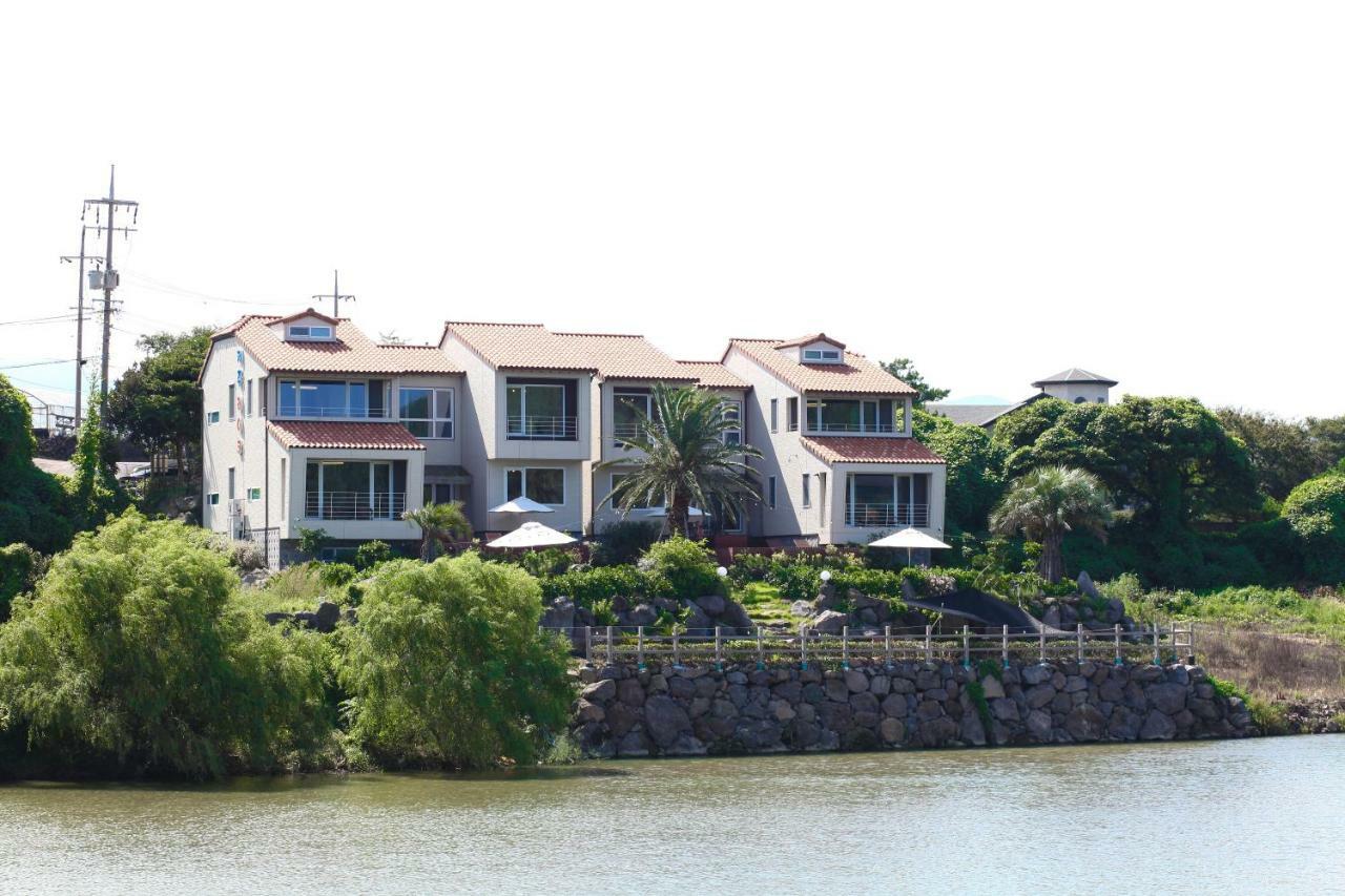 Jeju Lake Pension Exterior foto